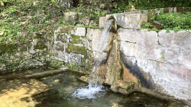 沖縄のおすすめ水遊びスポット 南部編 垣花樋川 おきらくブログ